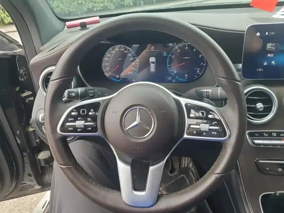2021 Mercedes-Benz GLC 260 L 4MATIC Luxury — миниатюра 15