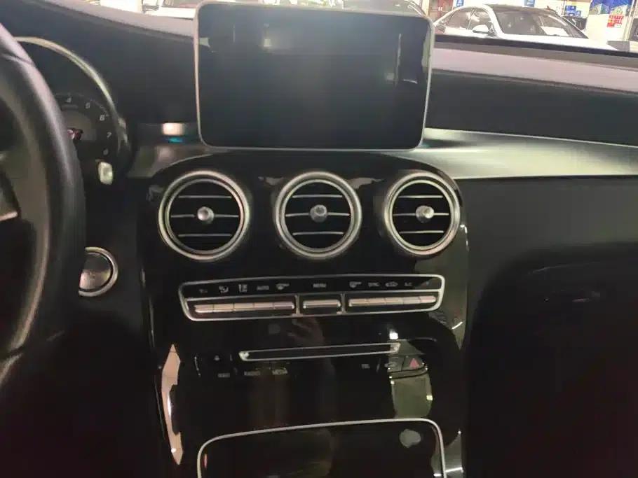 2019 Mercedes-Benz GLC 260 L 4MATIC Dynamic — миниатюра 13