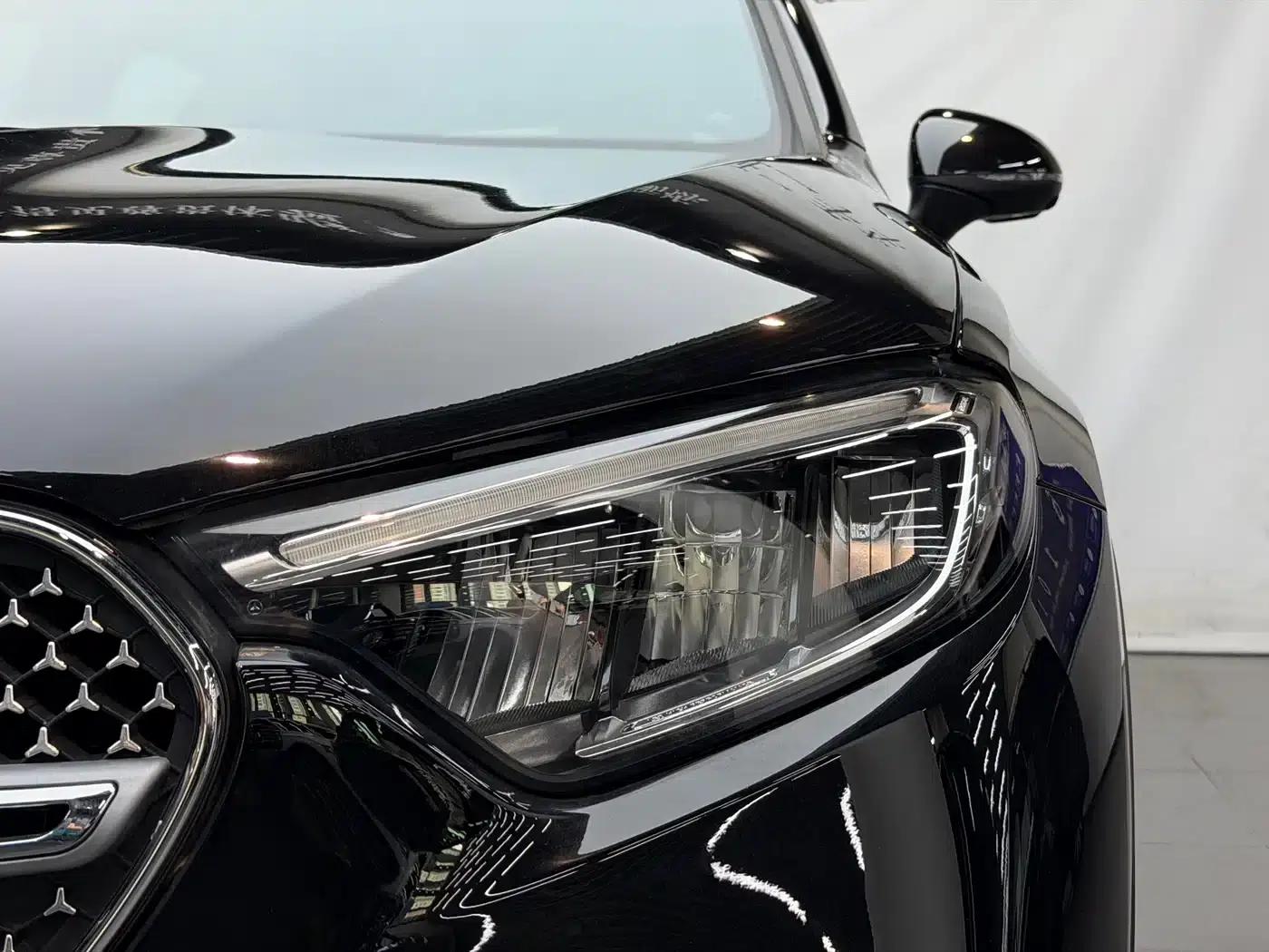 2026 Mercedes-Benz GLC 260 L 4MATIC Classic Edition — миниатюра 2