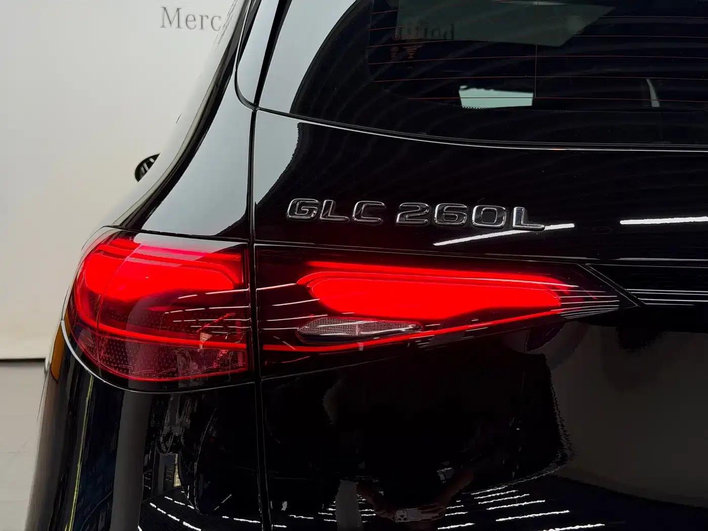 2026 Mercedes-Benz GLC 260 L 4MATIC Classic Edition — миниатюра 15