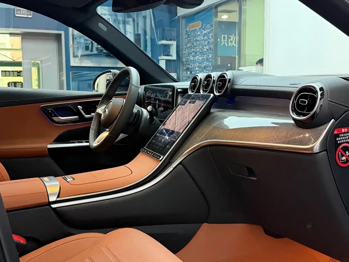 2026 Mercedes-Benz GLC 260 L 4MATIC Classic Edition — миниатюра 17