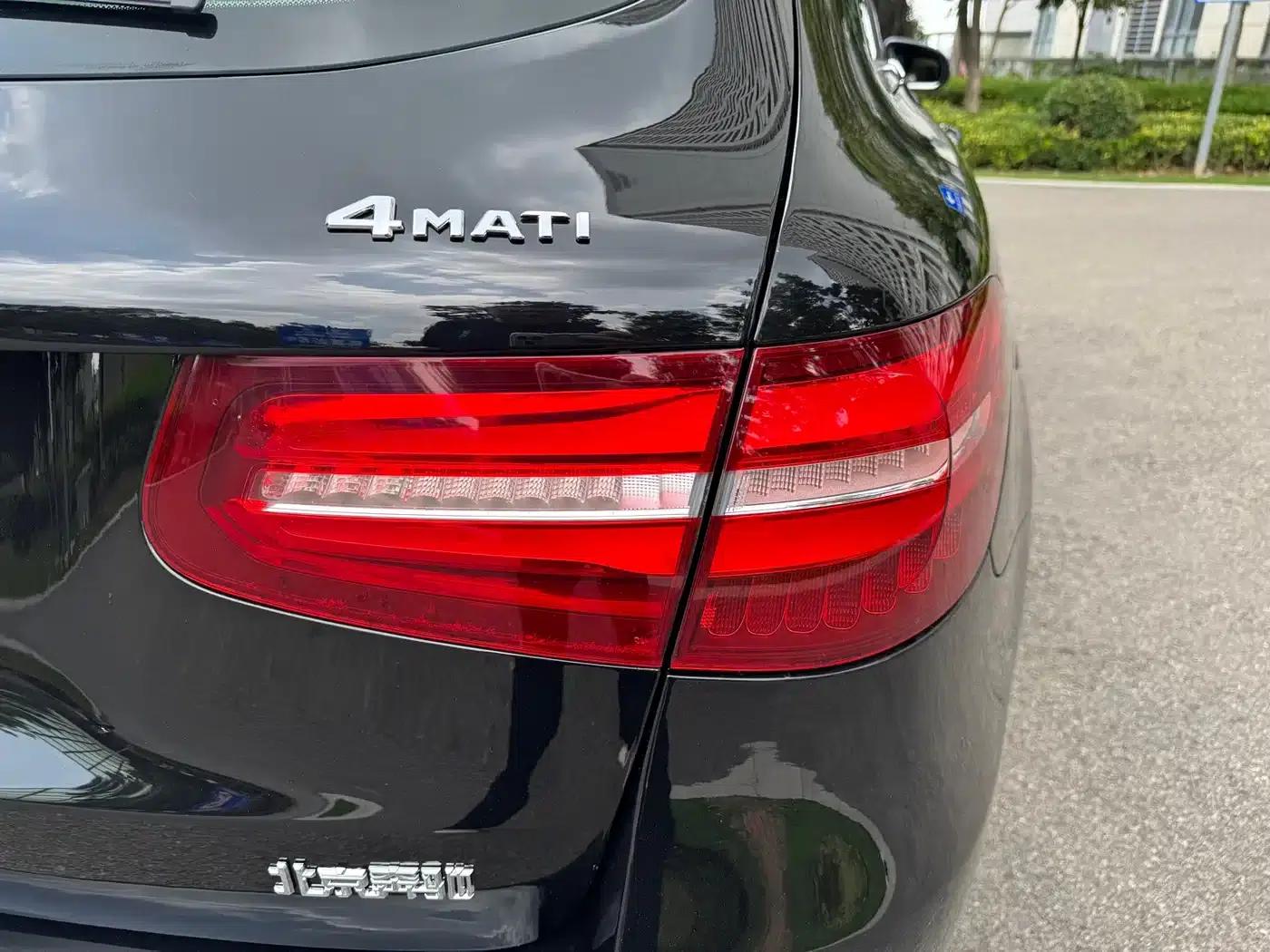 2019 Mercedes-Benz GLC 260 4MATIC Dynamic — миниатюра 11