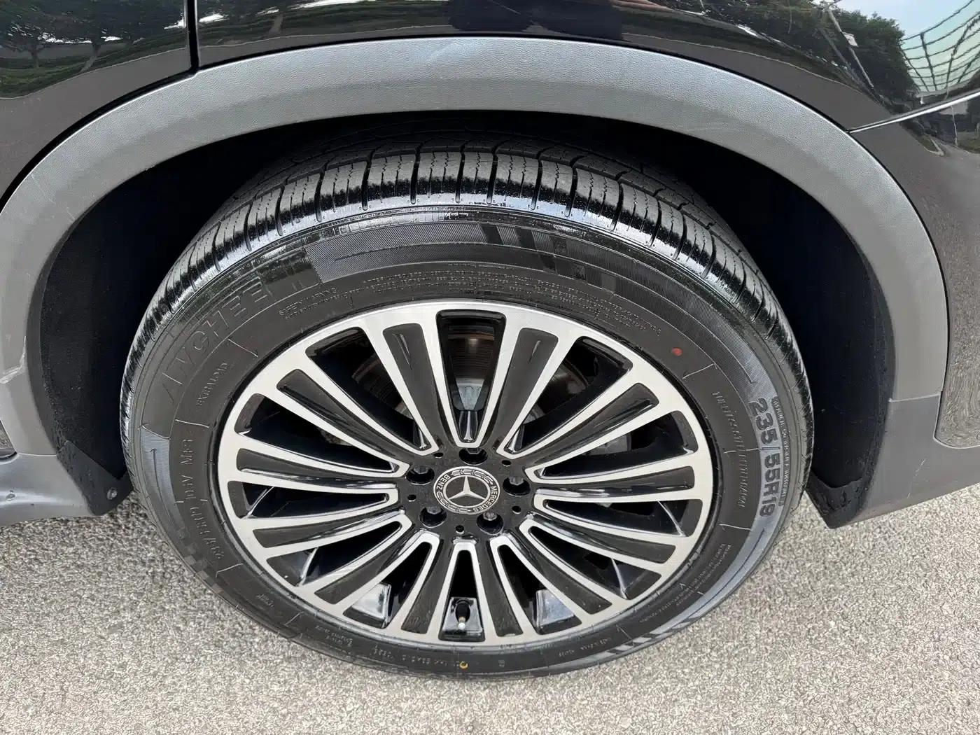 2019 Mercedes-Benz GLC 260 4MATIC Dynamic — миниатюра 23