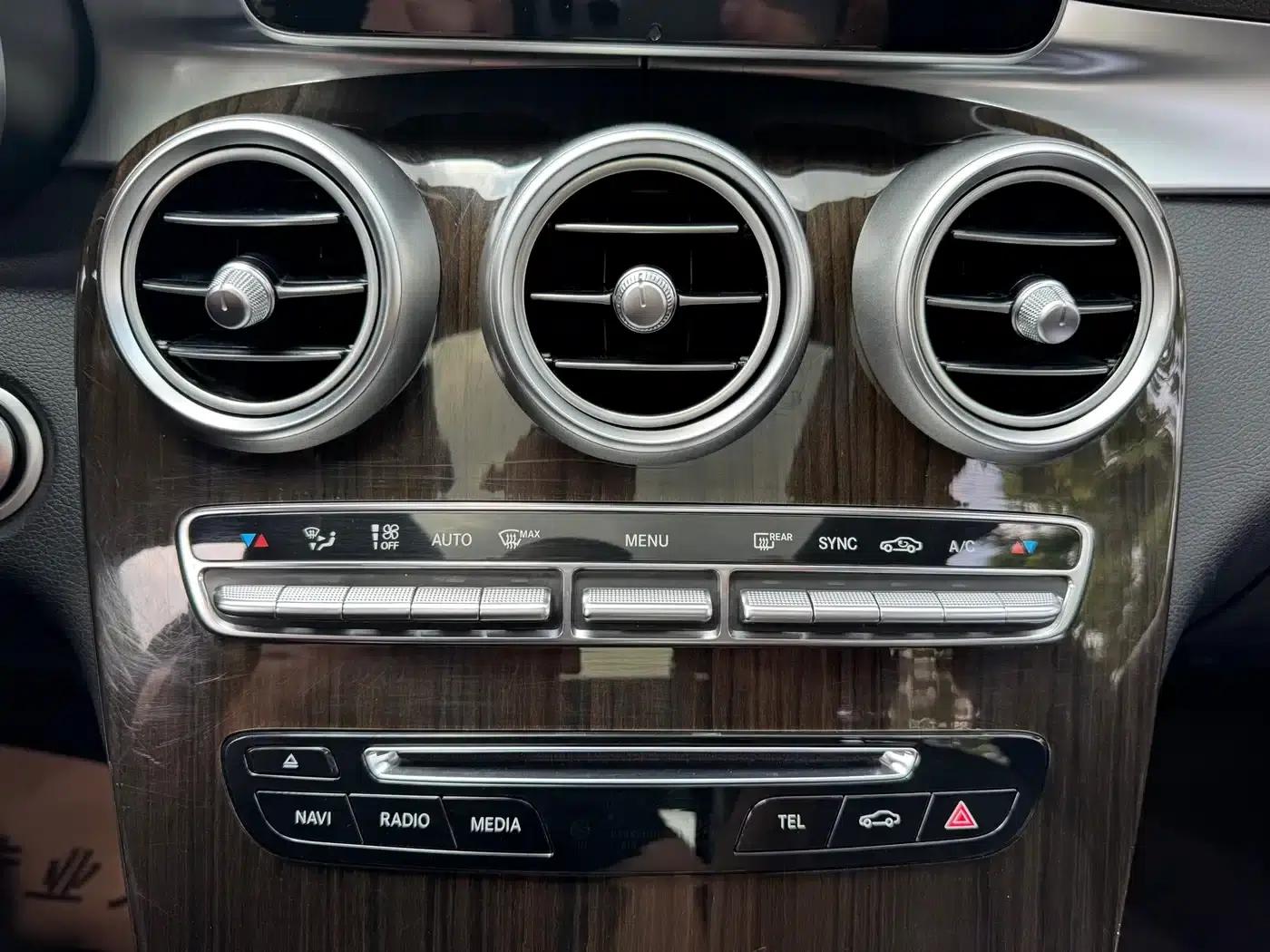2019 Mercedes-Benz GLC 260 4MATIC Dynamic — миниатюра 34