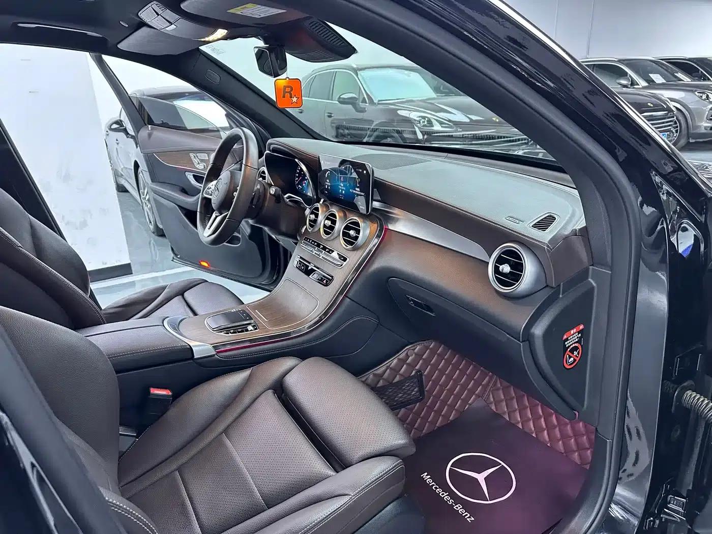 2021 Mercedes-Benz GLC 300 L 4MATIC Dynamic — миниатюра 16