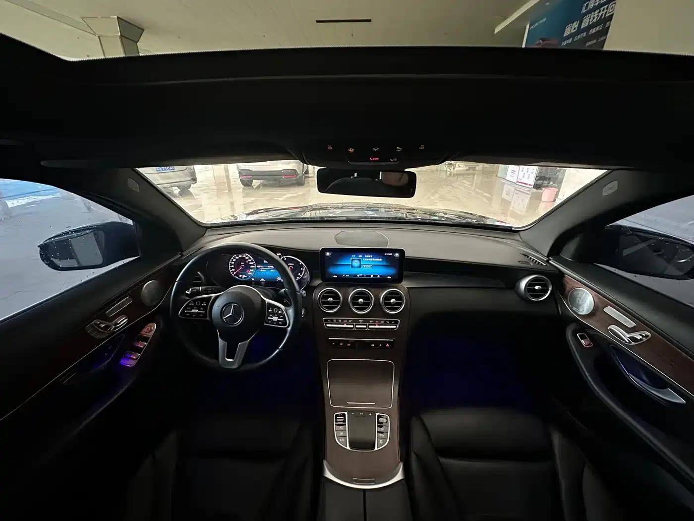 2020 Mercedes-Benz GLC 300 L 4MATIC Luxury — миниатюра 16