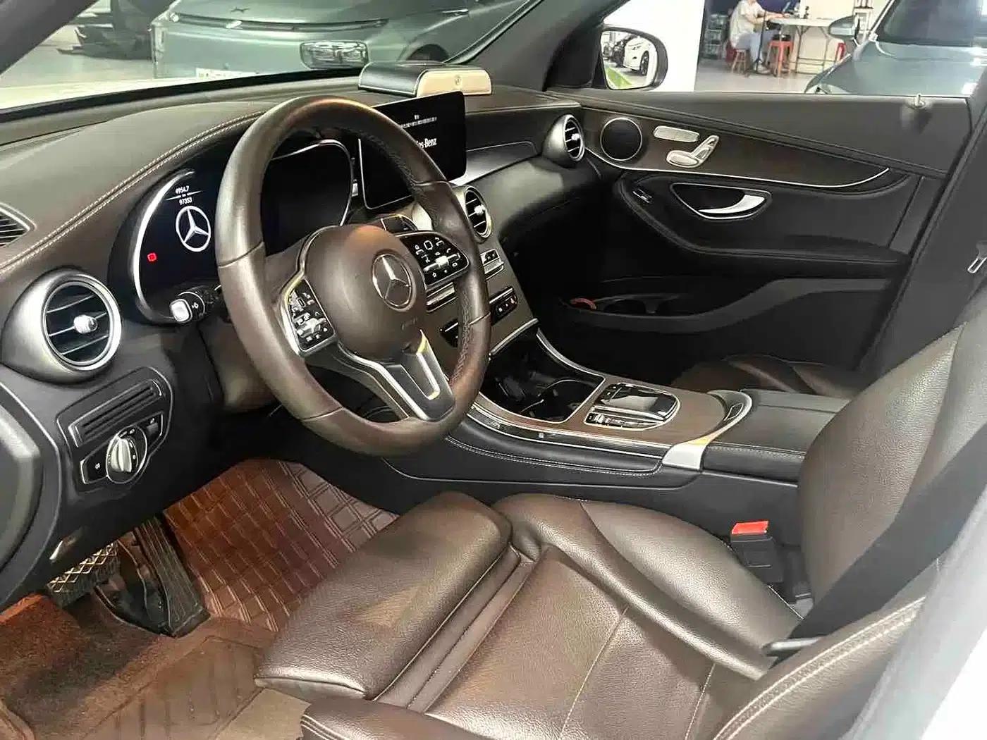 2020 Mercedes-Benz GLC Facelift: GLC 260 L 4MATIC Luxury — миниатюра 6