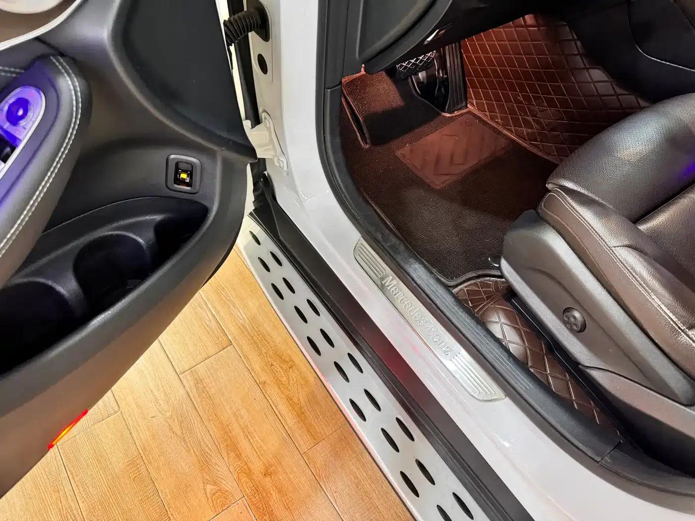 2020 Mercedes-Benz GLC 300 L 4MATIC Dynamic — миниатюра 13