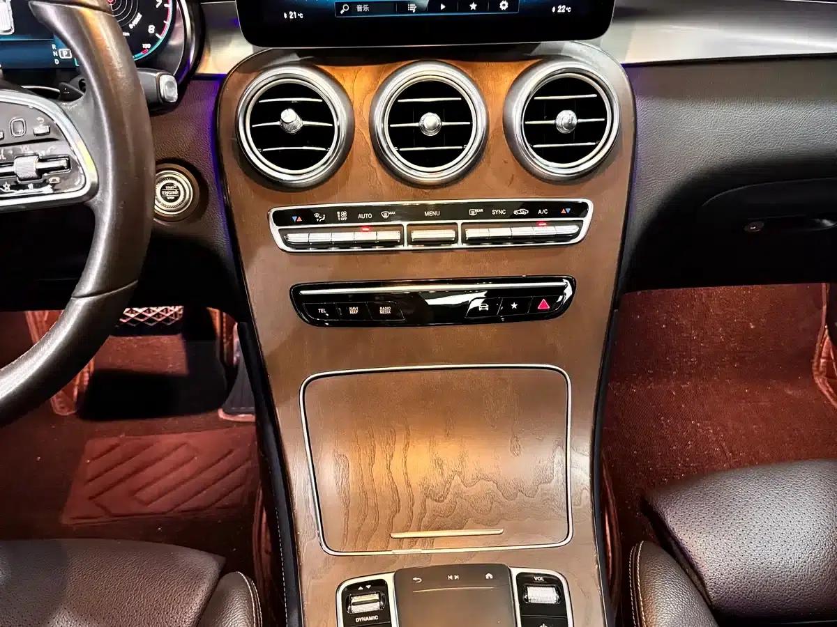 2020 Mercedes-Benz GLC 300 L 4MATIC Dynamic — миниатюра 19
