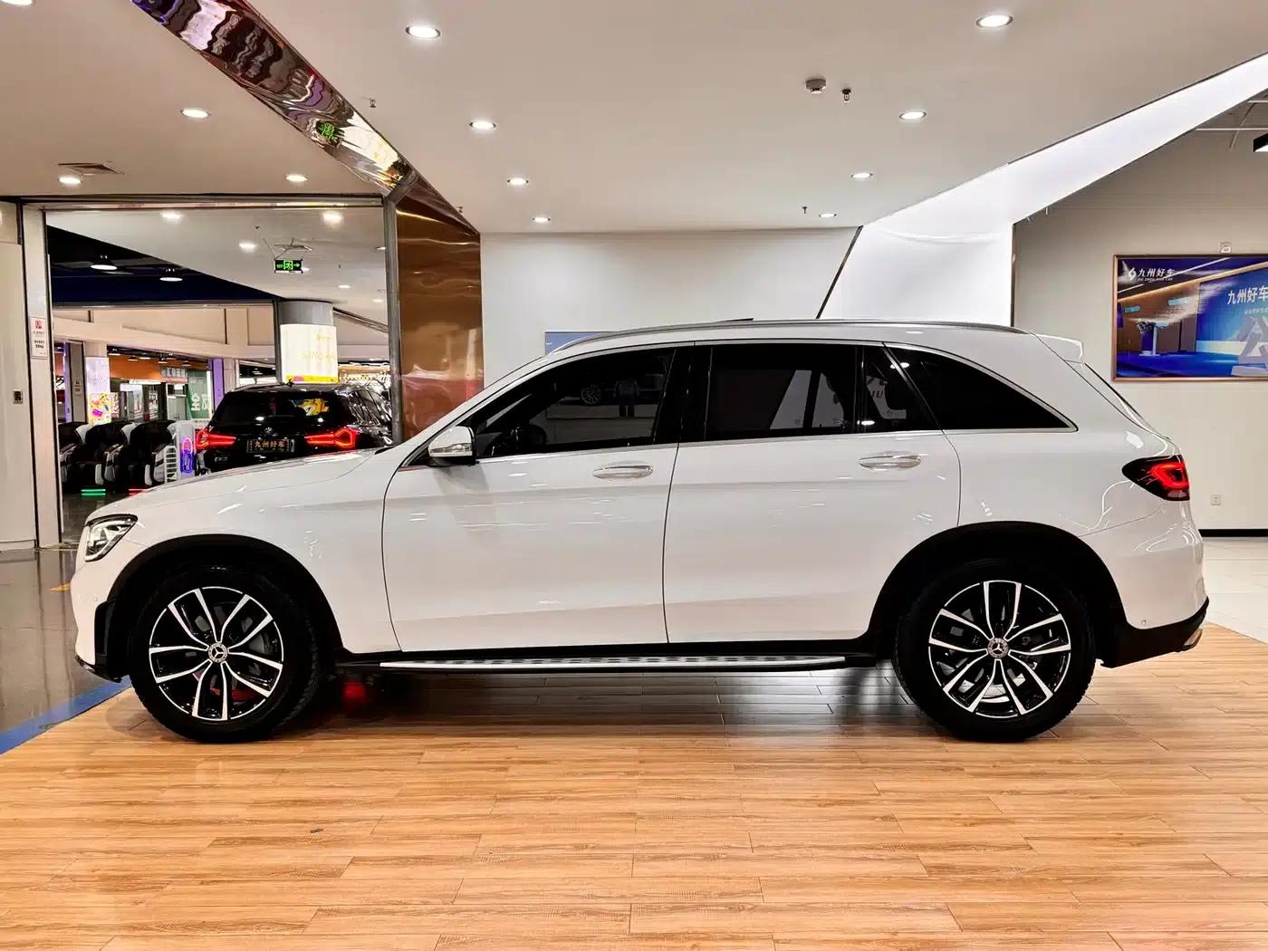 2020 Mercedes-Benz GLC 300 L 4MATIC Dynamic — миниатюра 4