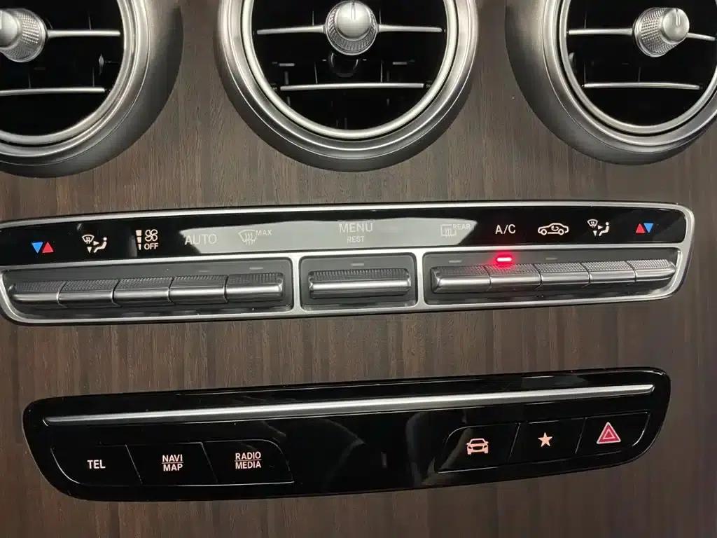 2020 Mercedes-Benz GLC 300 L 4MATIC Luxury — миниатюра 21