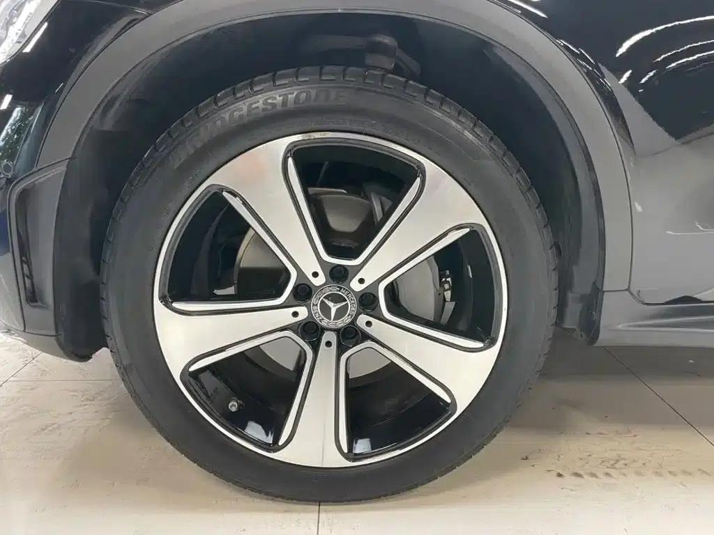 2020 Mercedes-Benz GLC 300 L 4MATIC Luxury — миниатюра 25