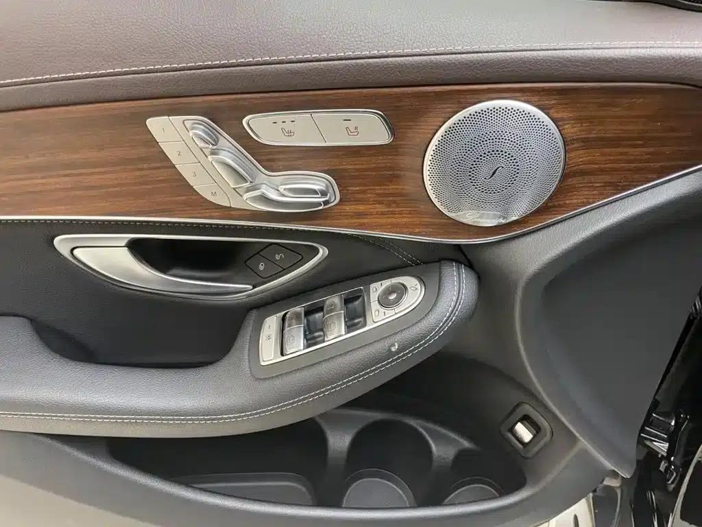2020 Mercedes-Benz GLC 300 L 4MATIC Luxury — миниатюра 7