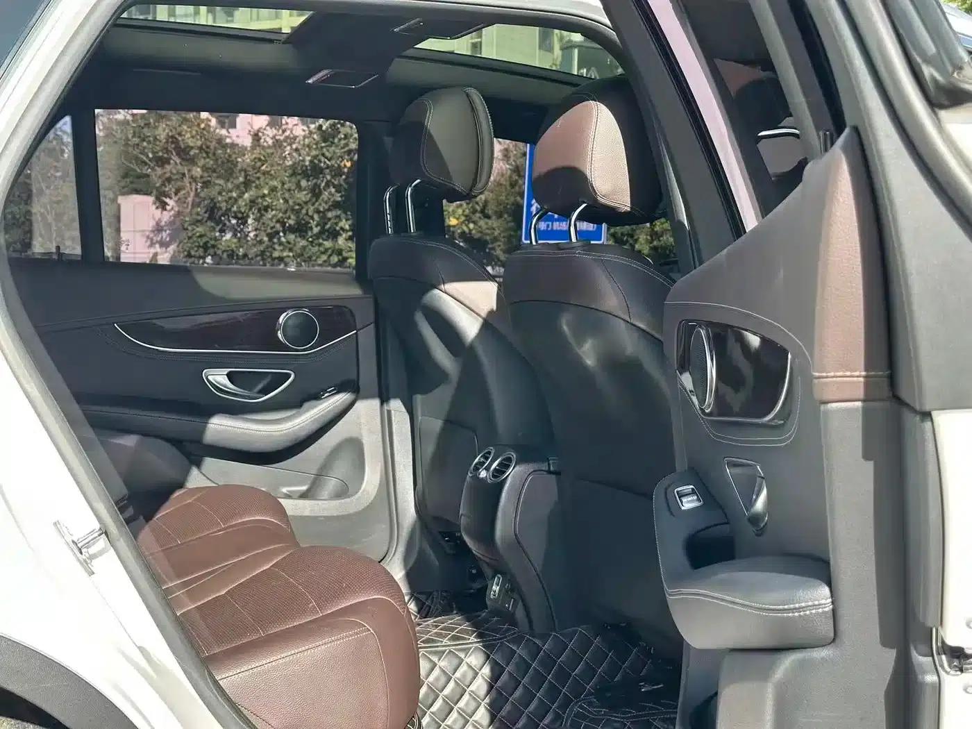 2019 Mercedes-Benz GLC Facelift: GLC 260 L 4MATIC Luxury — миниатюра 12