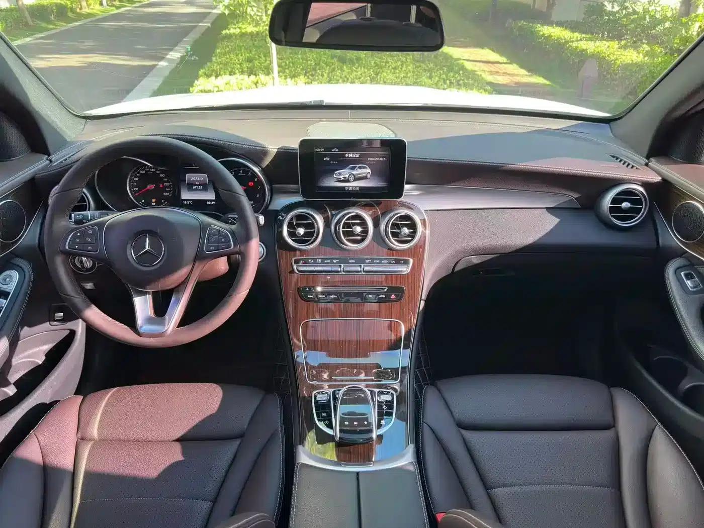 2019 Mercedes-Benz GLC Facelift: GLC 260 L 4MATIC Luxury — миниатюра 13