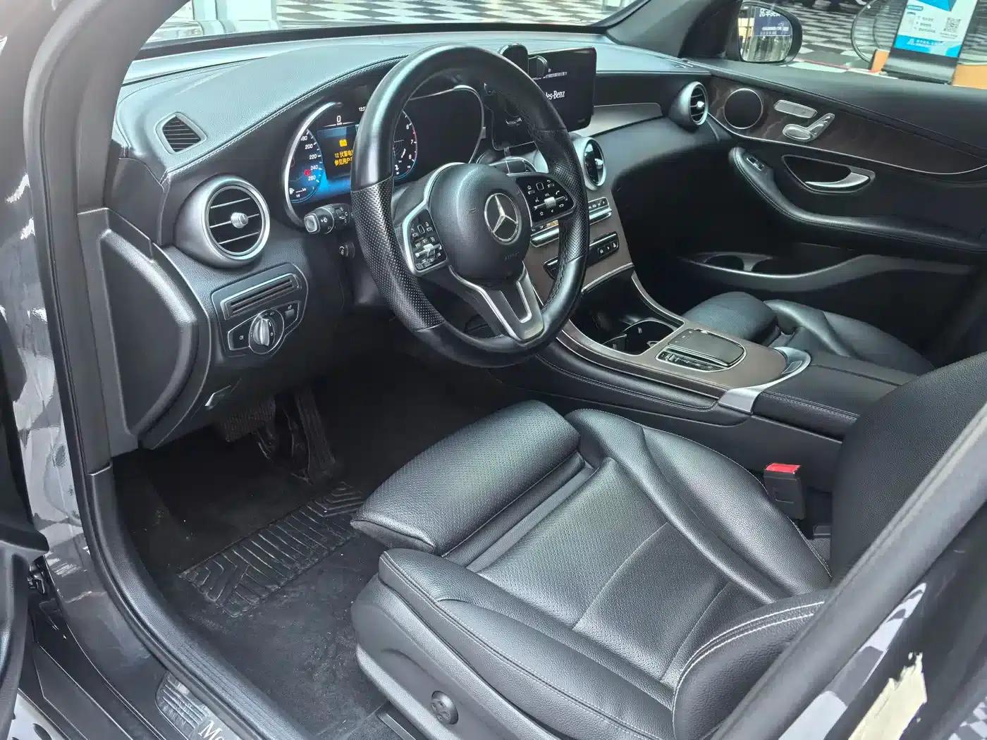 2020 Mercedes-Benz GLC 260 L 4MATIC Luxury — миниатюра 14