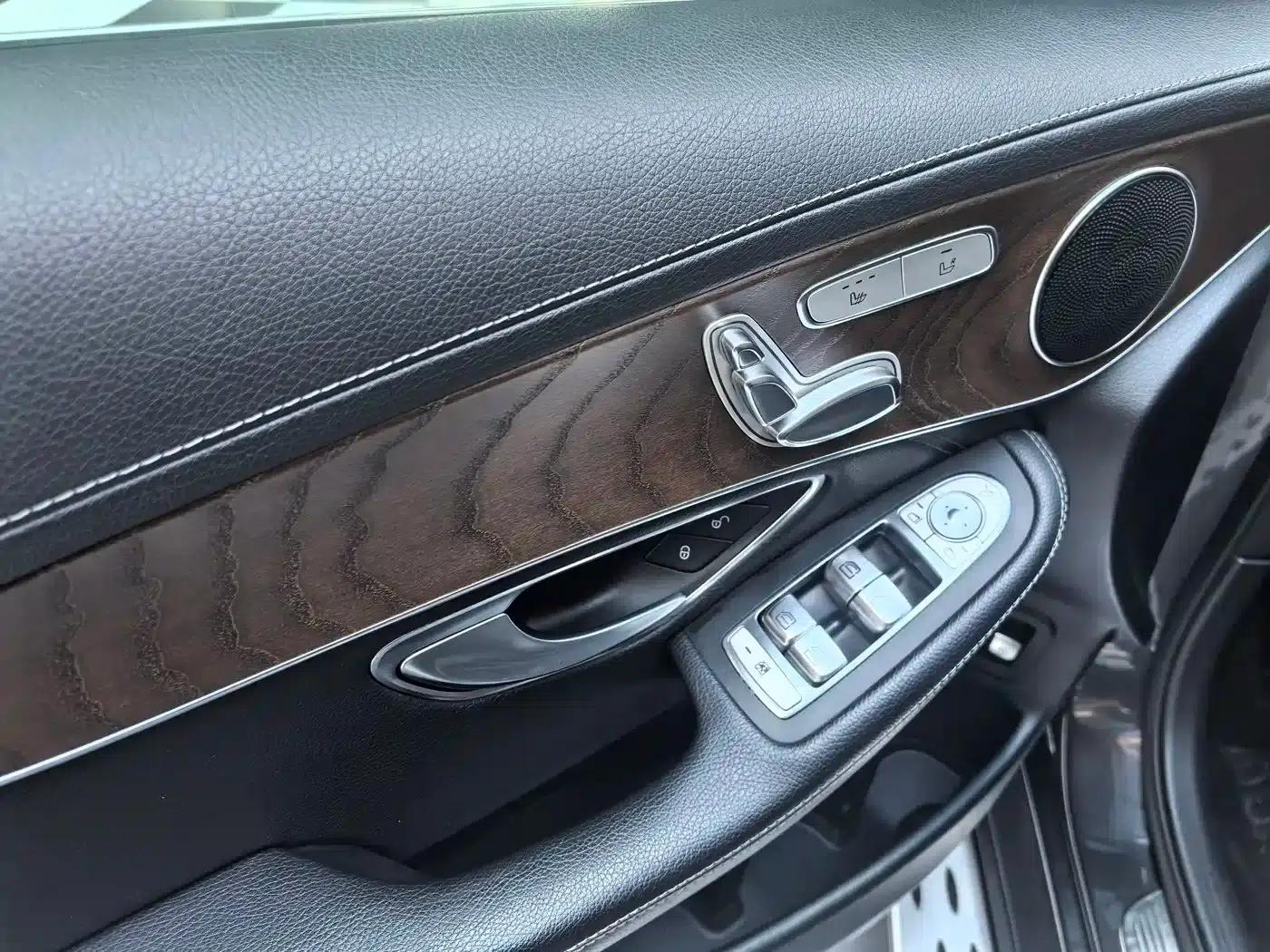 2020 Mercedes-Benz GLC 260 L 4MATIC Luxury — миниатюра 15