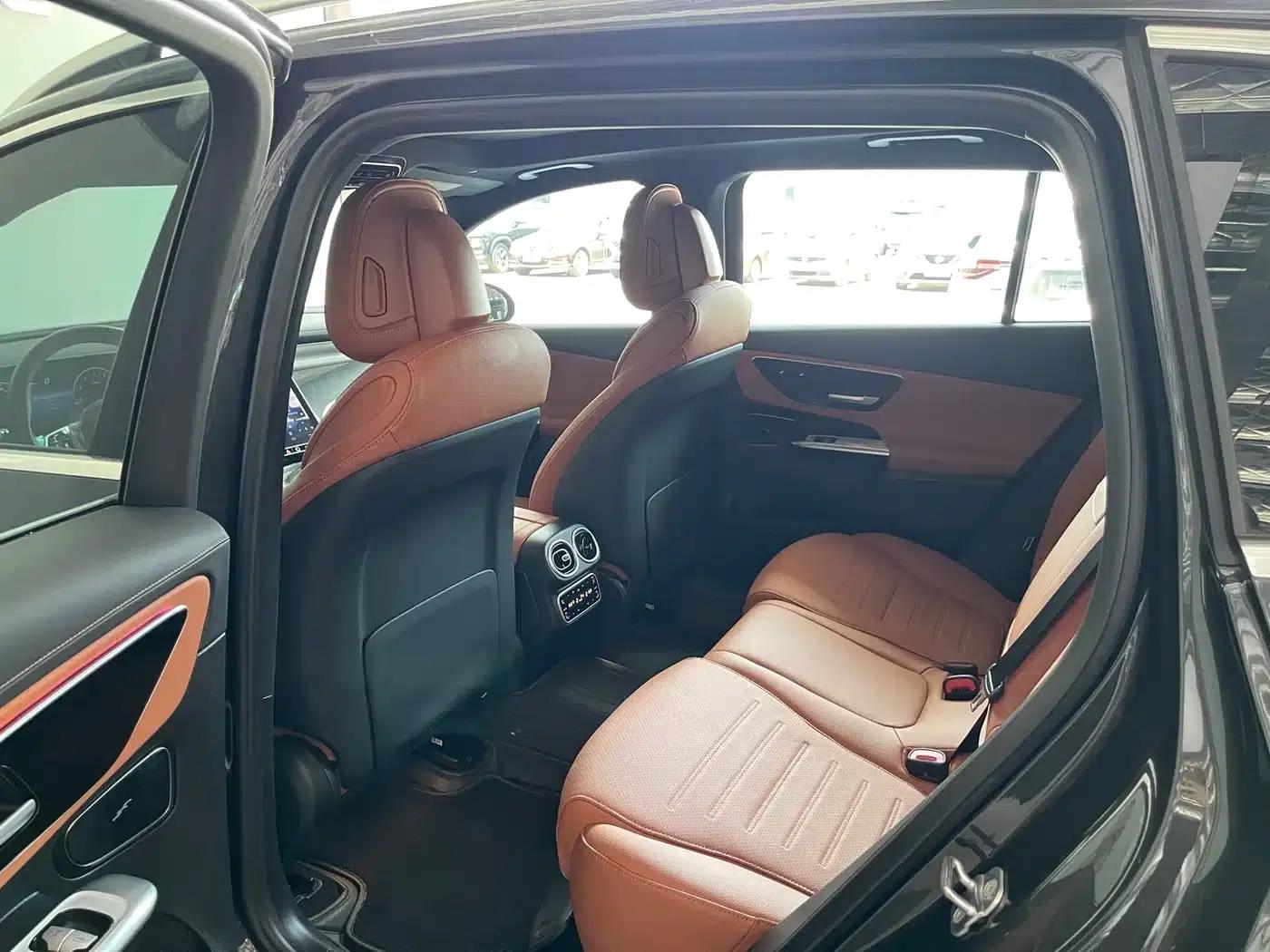 2023 Mercedes-Benz GLC 260 L 4MATIC Dynamic 5-seater — миниатюра 18