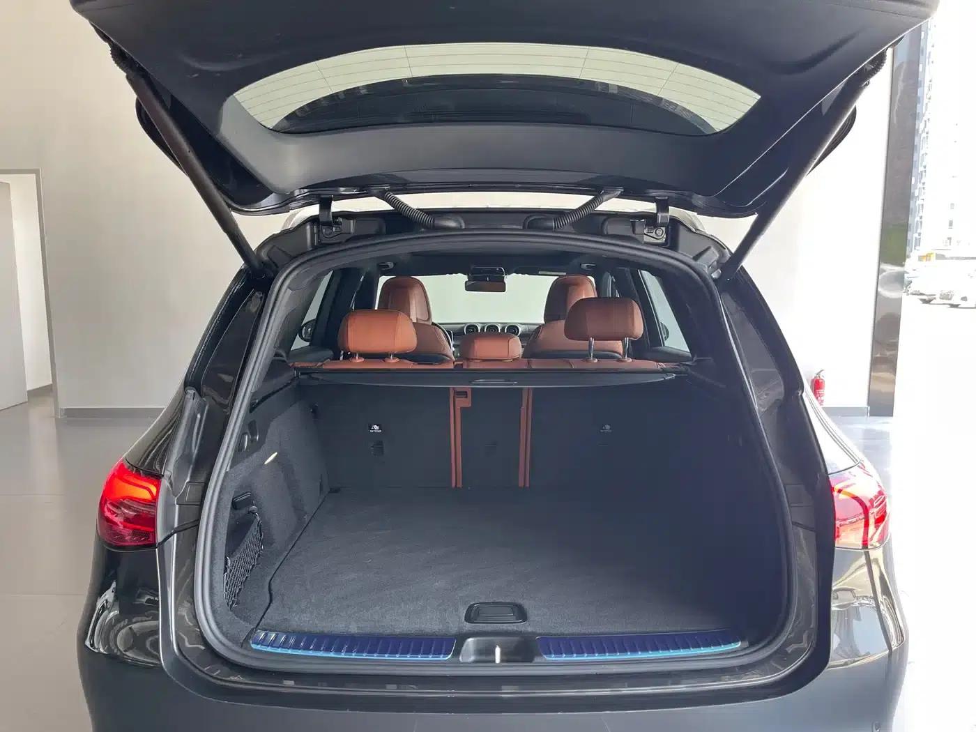 2023 Mercedes-Benz GLC 260 L 4MATIC Dynamic 5-seater — миниатюра 19