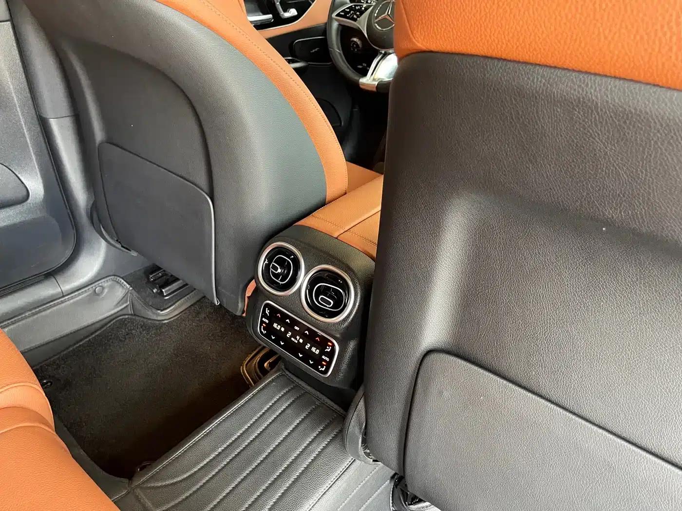 2023 Mercedes-Benz GLC 260 L 4MATIC Dynamic 5-seater — миниатюра 22
