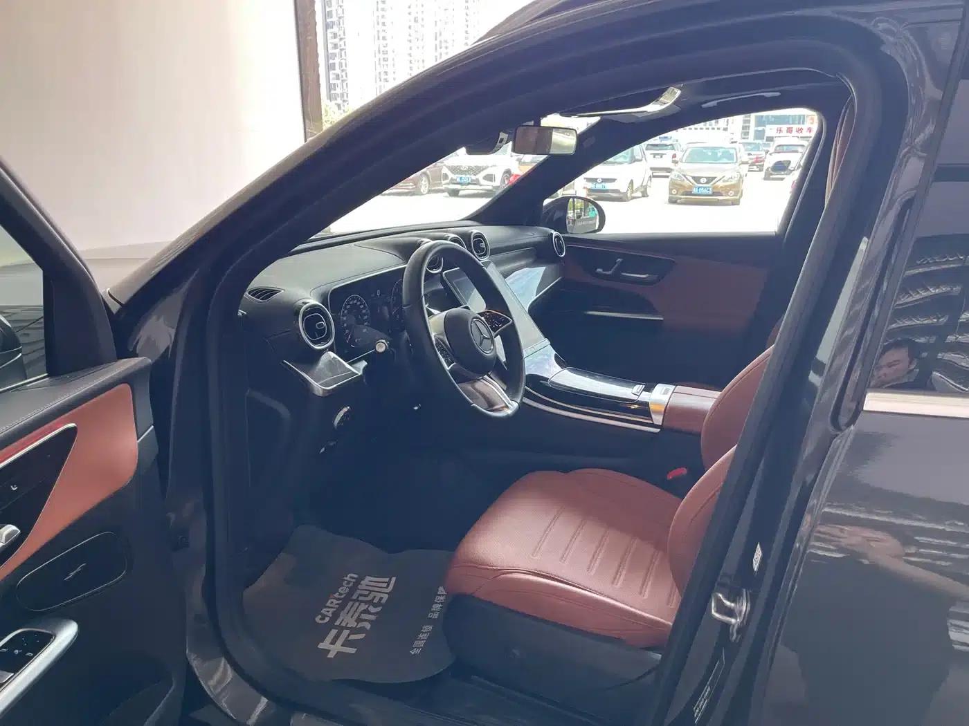 2023 Mercedes-Benz GLC 260 L 4MATIC Dynamic 5-seater — миниатюра 8