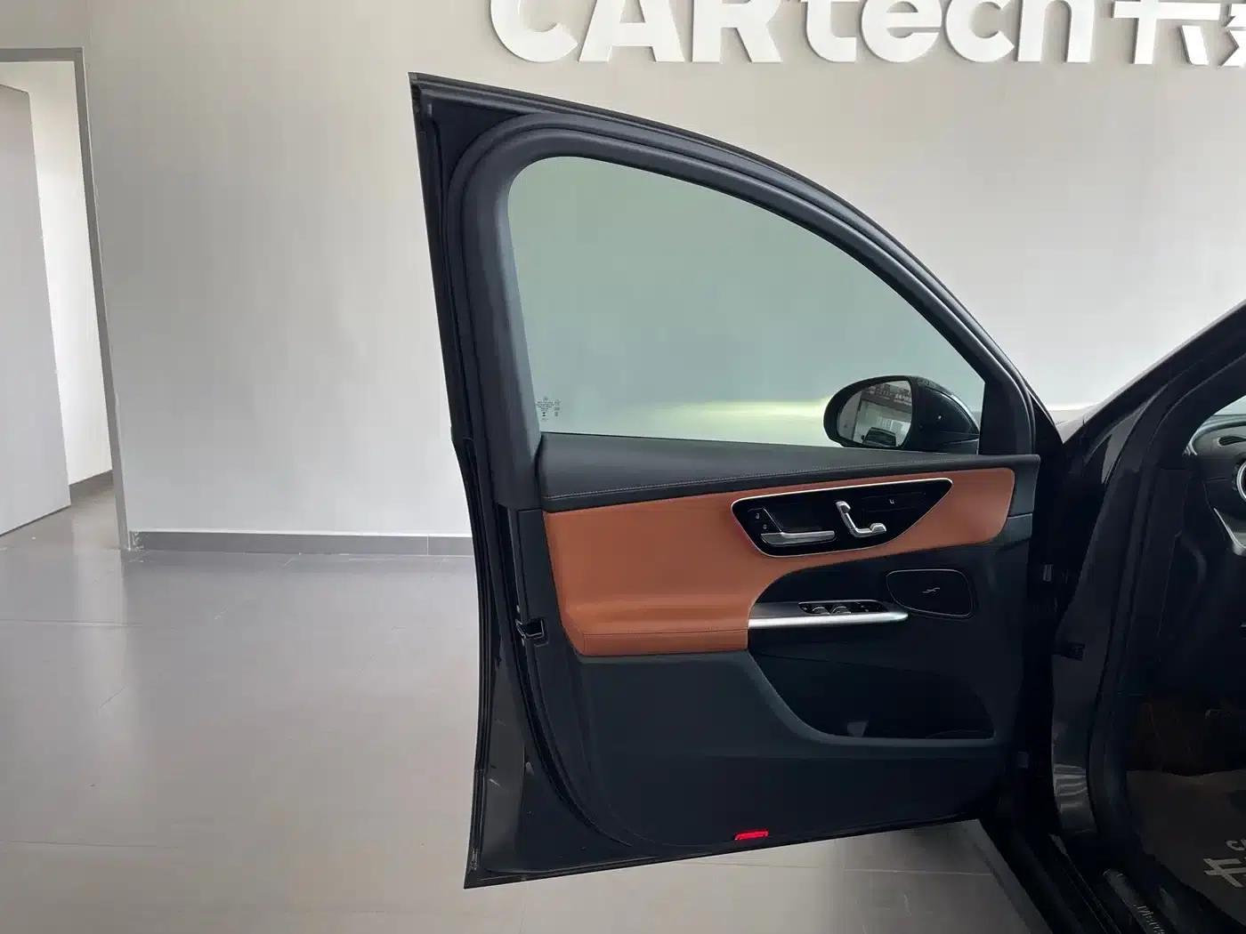 2023 Mercedes-Benz GLC 260 L 4MATIC Dynamic 5-seater — миниатюра 10