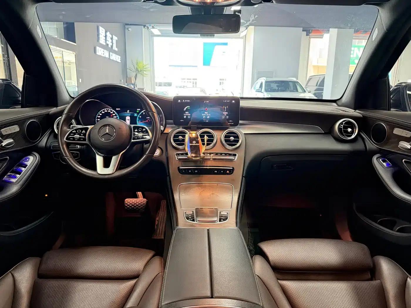 2020 Mercedes-Benz GLC 260 L 4MATIC Luxury — миниатюра 6