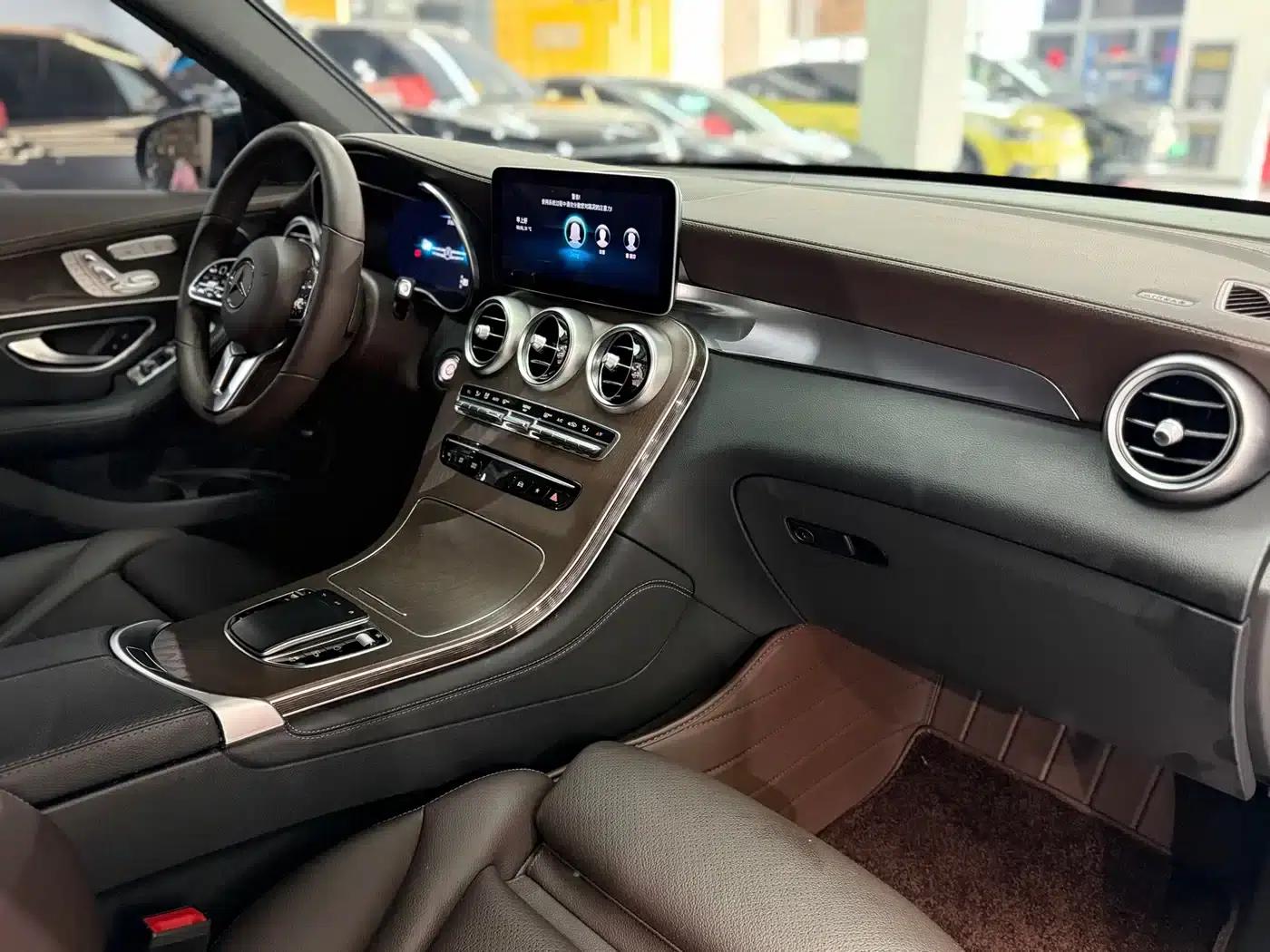 2020 Mercedes-Benz GLC 260 L 4MATIC Luxury — миниатюра 12