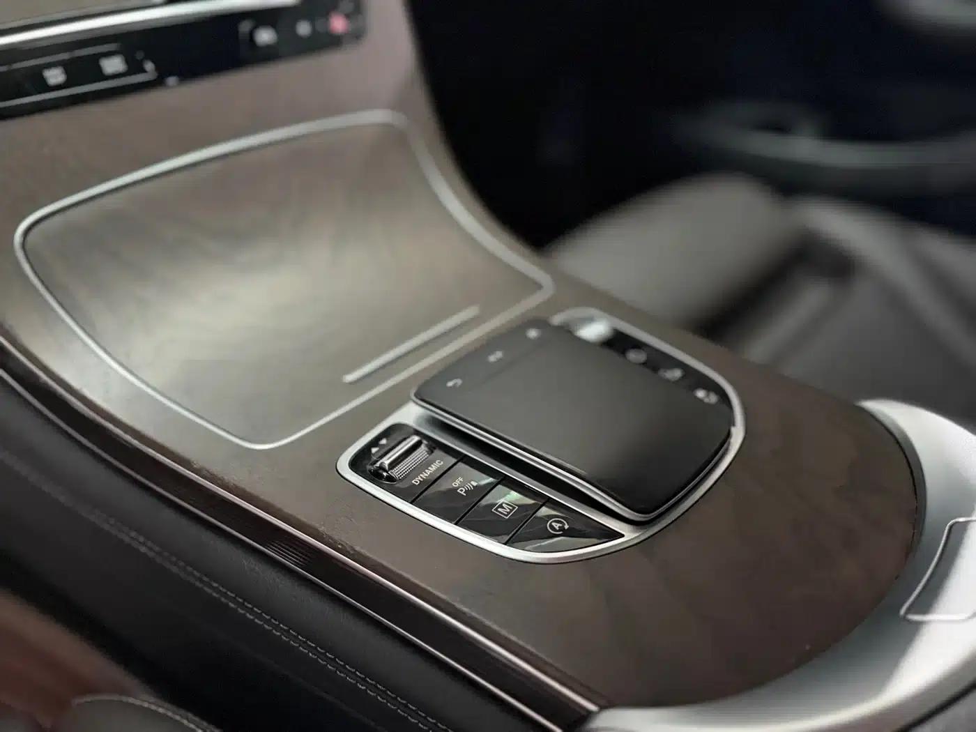 2020 Mercedes-Benz GLC 260 L 4MATIC Luxury — миниатюра 6