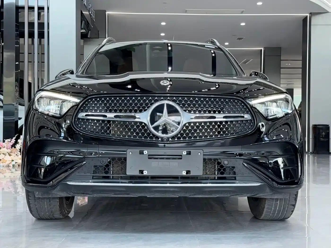 2023 Mercedes-Benz GLC 300 L 4MATIC Dynamic 5-seater — миниатюра 2