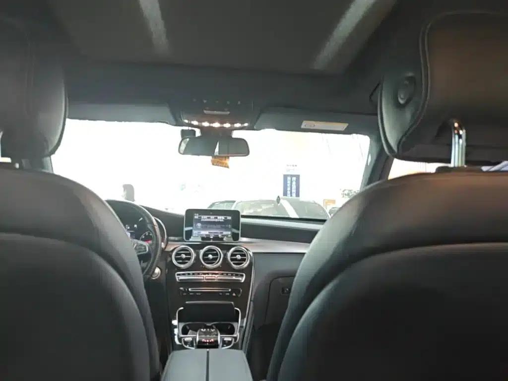 2019 Mercedes-Benz GLC 260 L 4MATIC Dynamic — миниатюра 18
