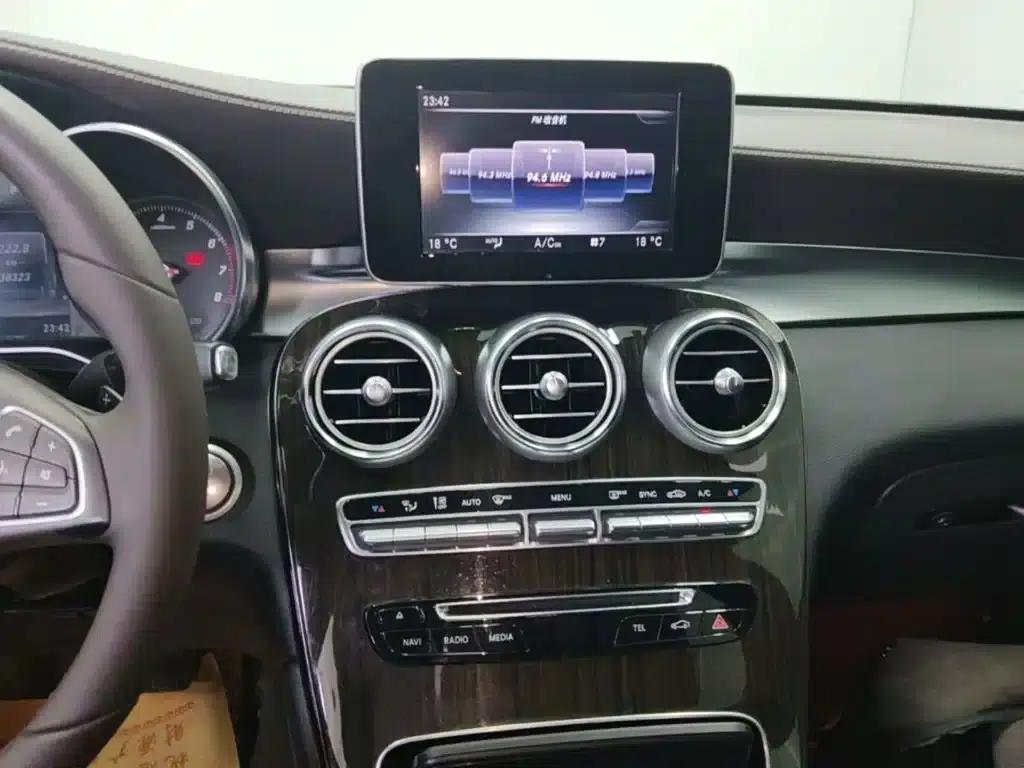 2017 Mercedes-Benz GLC 260 4MATIC Luxury — миниатюра 13
