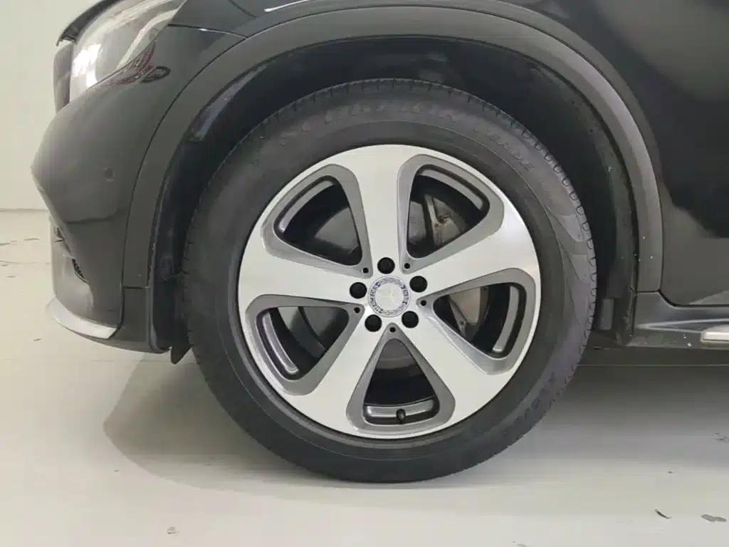 2017 Mercedes-Benz GLC 260 4MATIC Luxury — миниатюра 23
