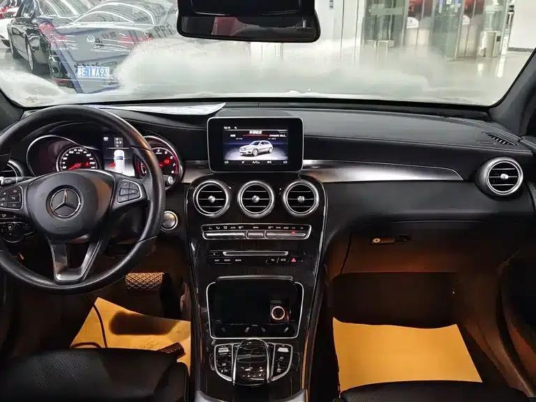 2018 Mercedes-Benz GLC 260 4MATIC Luxury — миниатюра 13