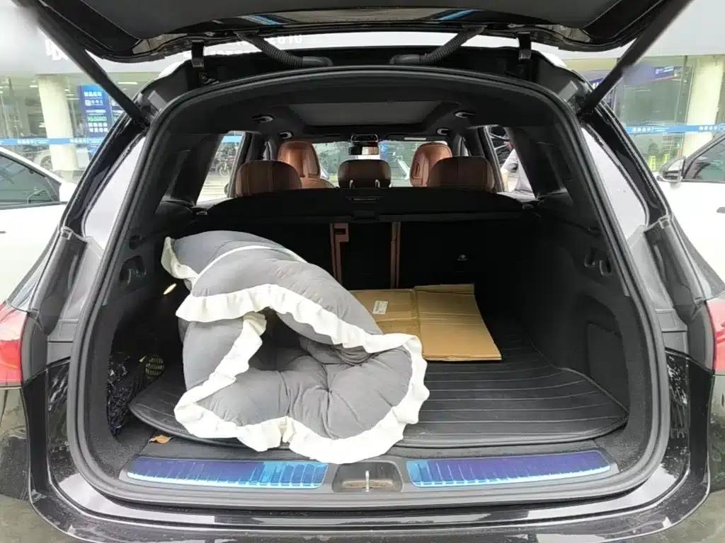 2024 Mercedes-Benz GLC 300 L 4MATIC Dynamic 5-seater — миниатюра 19