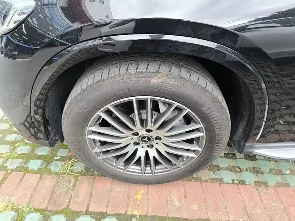 2024 Mercedes-Benz GLC 300 L 4MATIC Dynamic 5-seater — миниатюра 23