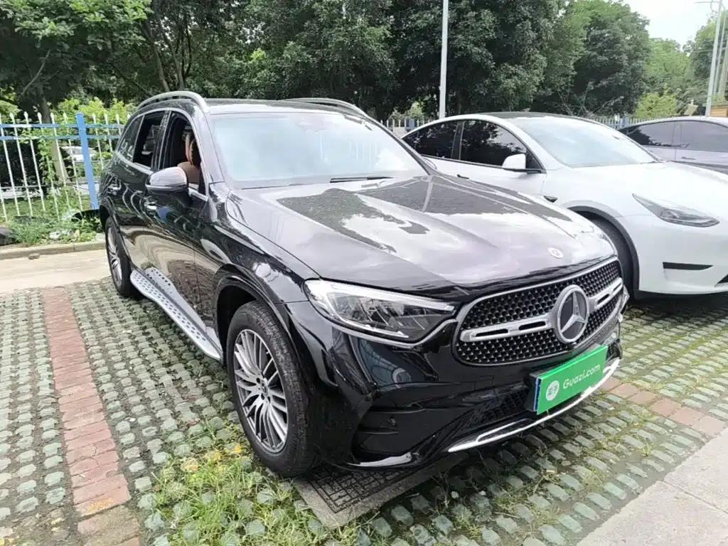 2024 Mercedes-Benz GLC 300 L 4MATIC Dynamic 5-seater — миниатюра 4
