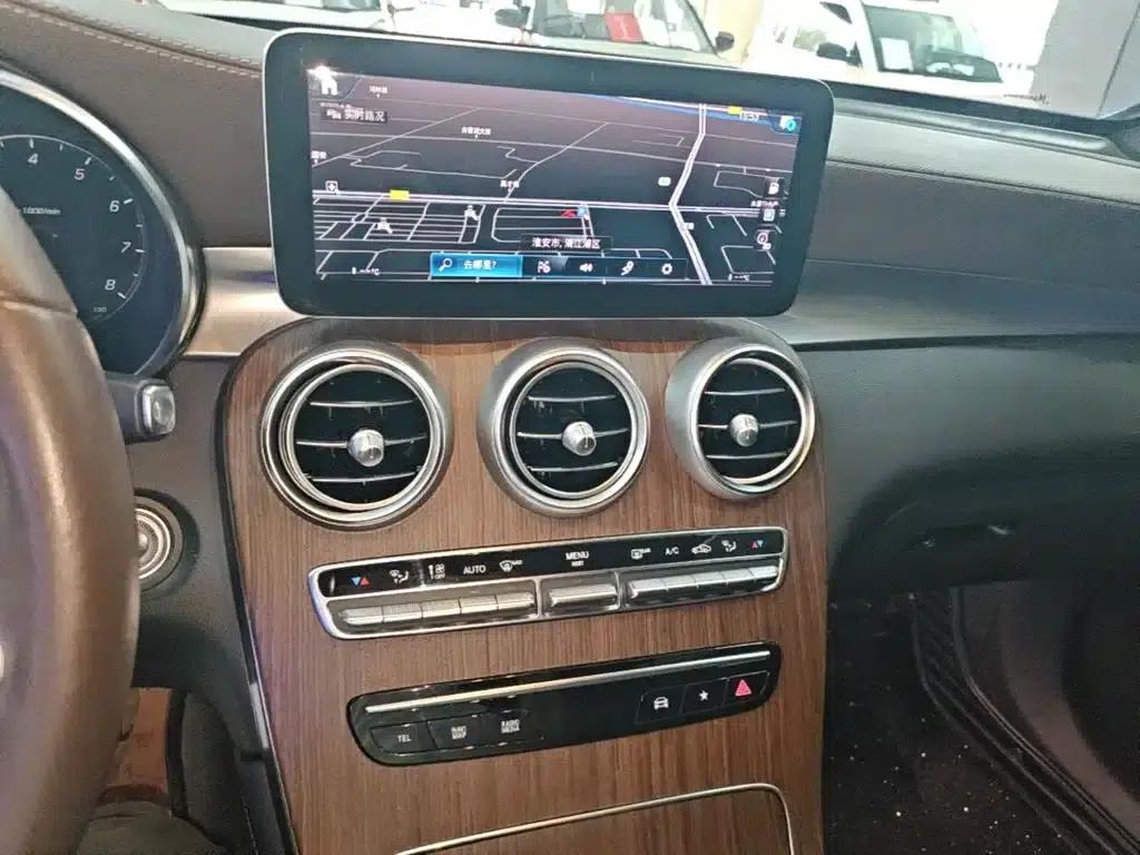 2021 Mercedes-Benz GLC 300 L 4MATIC Dynamic — миниатюра 13