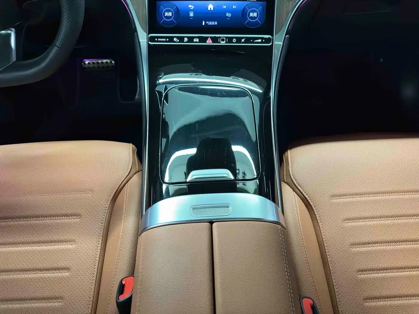 Mercedes-Benz GLC PHEV 2025 350 e L 4MATIC Classic Edition — миниатюра 15