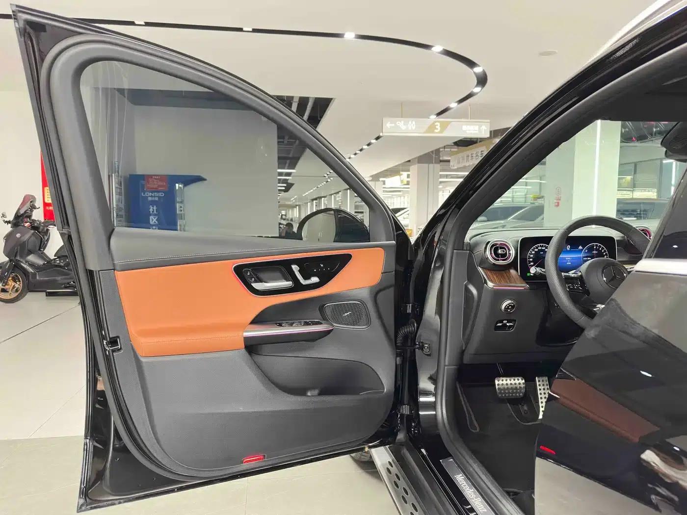 Mercedes-Benz GLC PHEV 2025 350 e L 4MATIC Classic Edition — миниатюра 6