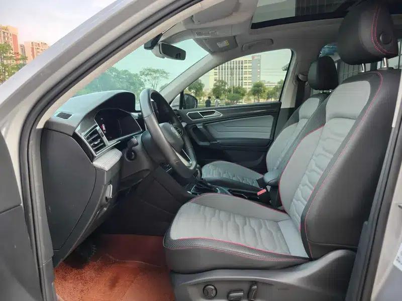 Tiguan L PHEV 2022 430PHEV Plug-in Hybrid Flagship Edition — миниатюра 17
