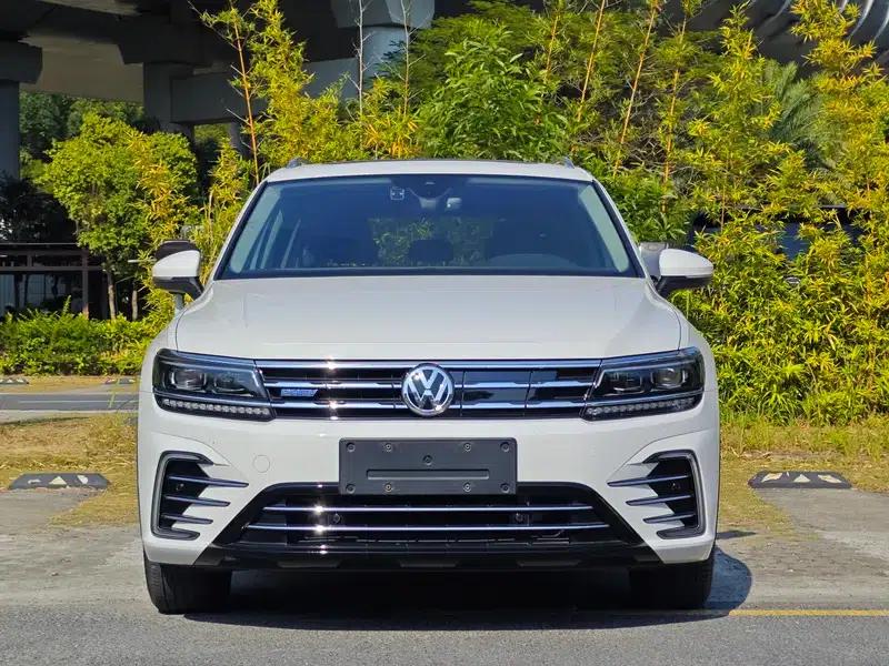 Tiguan L PHEV 2020 430PHEV Plug-in Hybrid Flagship Edition — миниатюра 2