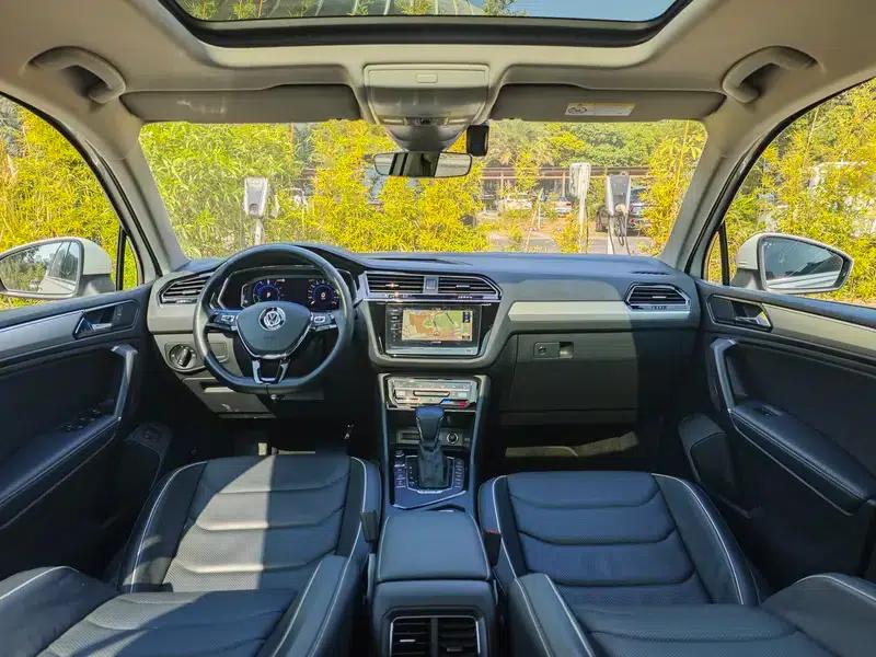 Tiguan L PHEV 2020 430PHEV Plug-in Hybrid Flagship Edition — миниатюра 12