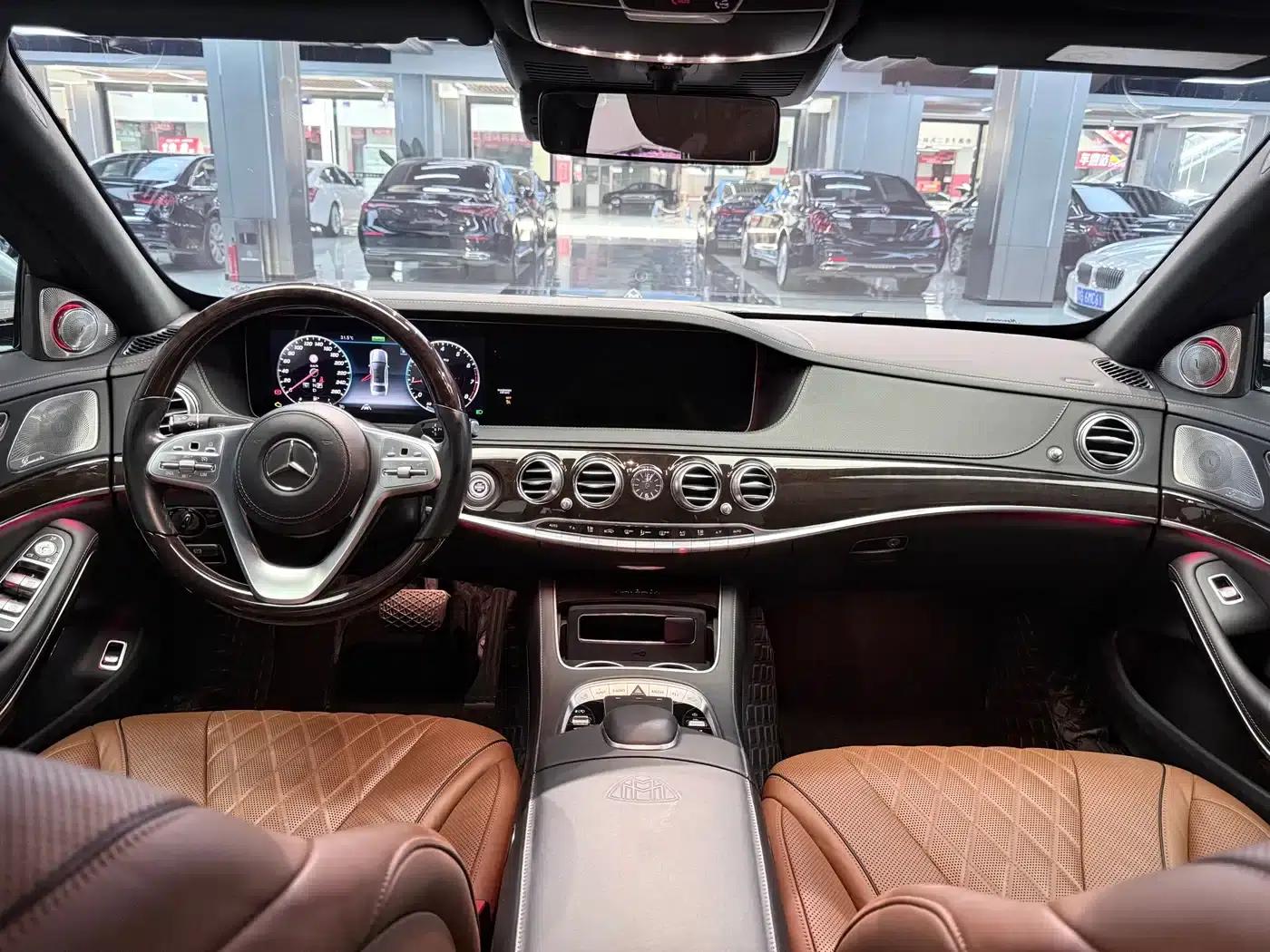 Maybach S-Class 2020 S 450 4MATIC Collector's Edition — миниатюра 4