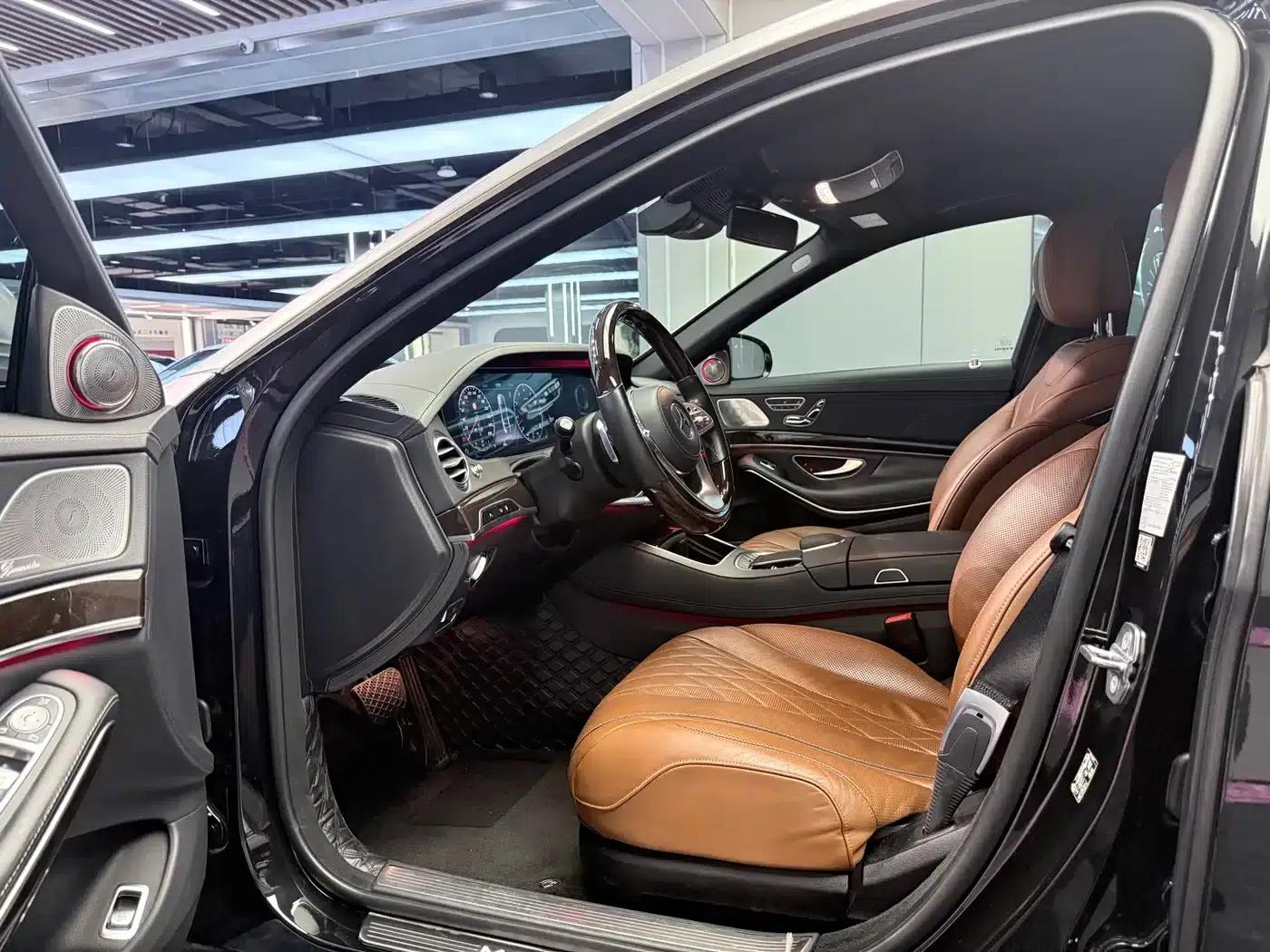 Maybach S-Class 2020 S 450 4MATIC Collector's Edition — миниатюра 5