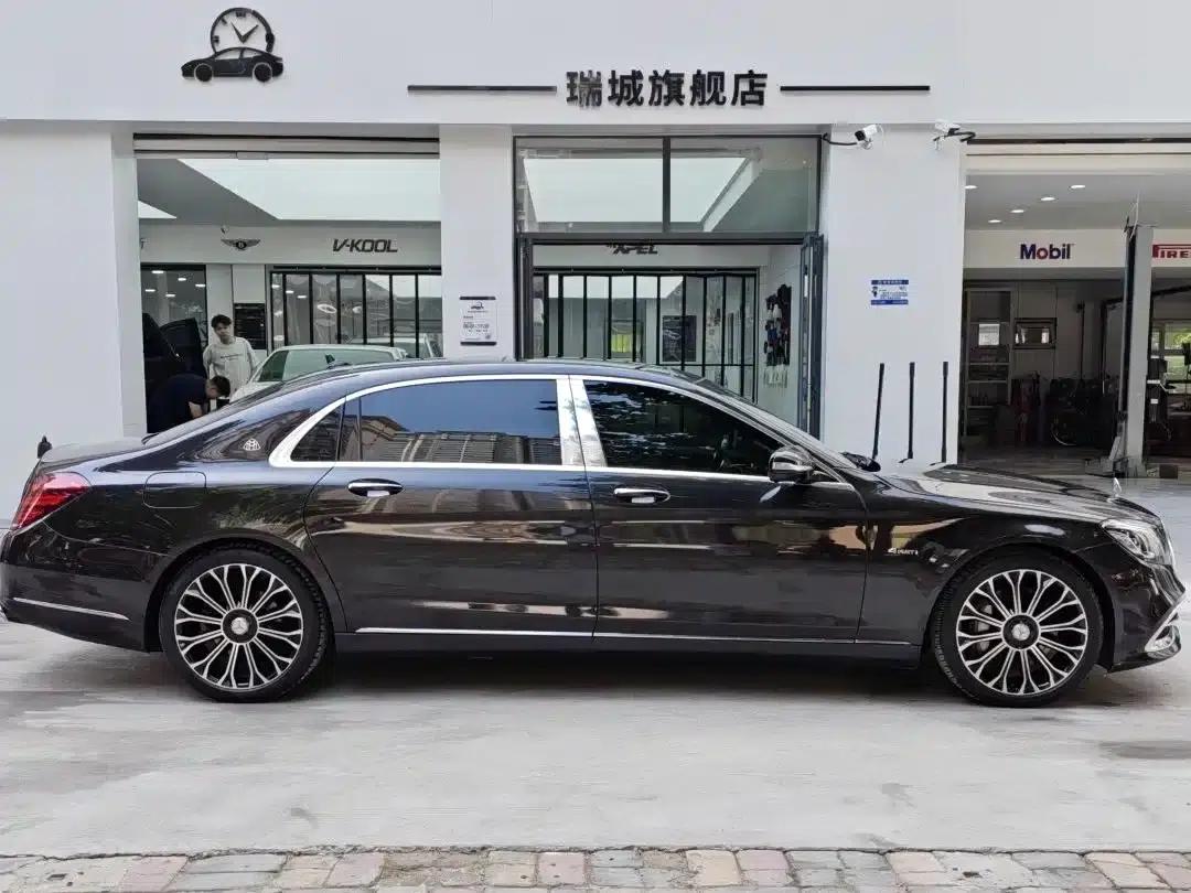 Maybach S-Class 2020 S 450 4MATIC Collector's Edition — миниатюра 3