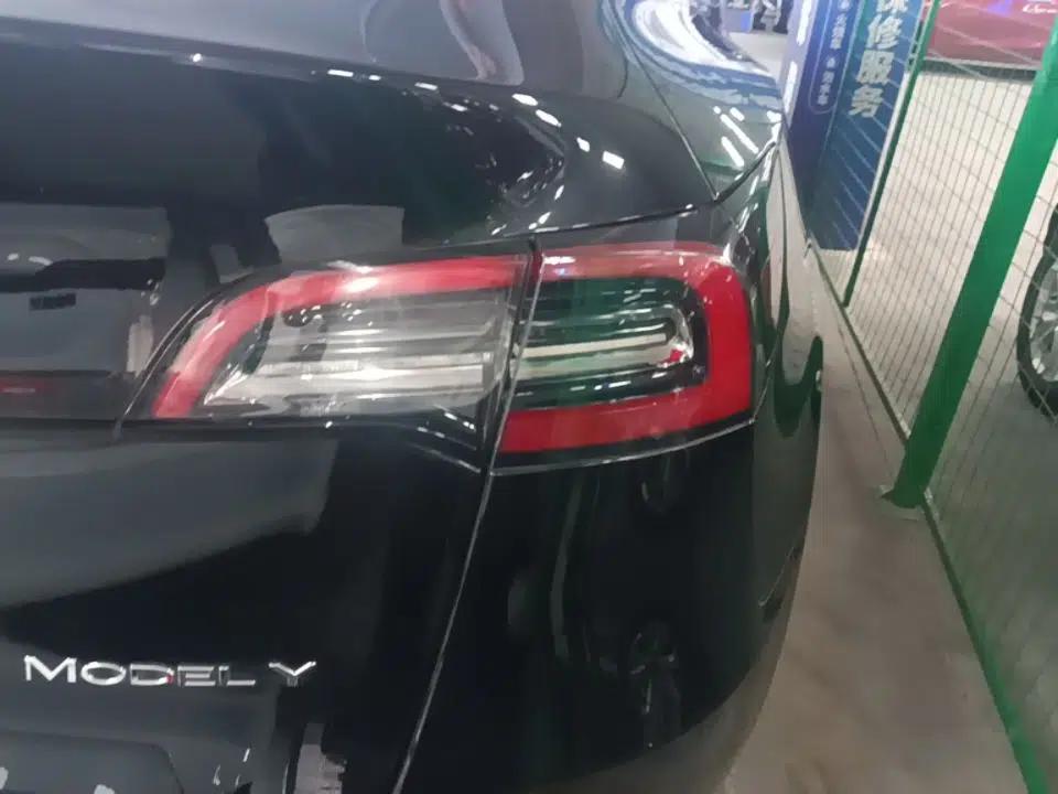 Tesla Model Y 2022 Rear-Wheel-Drive Version — миниатюра 9