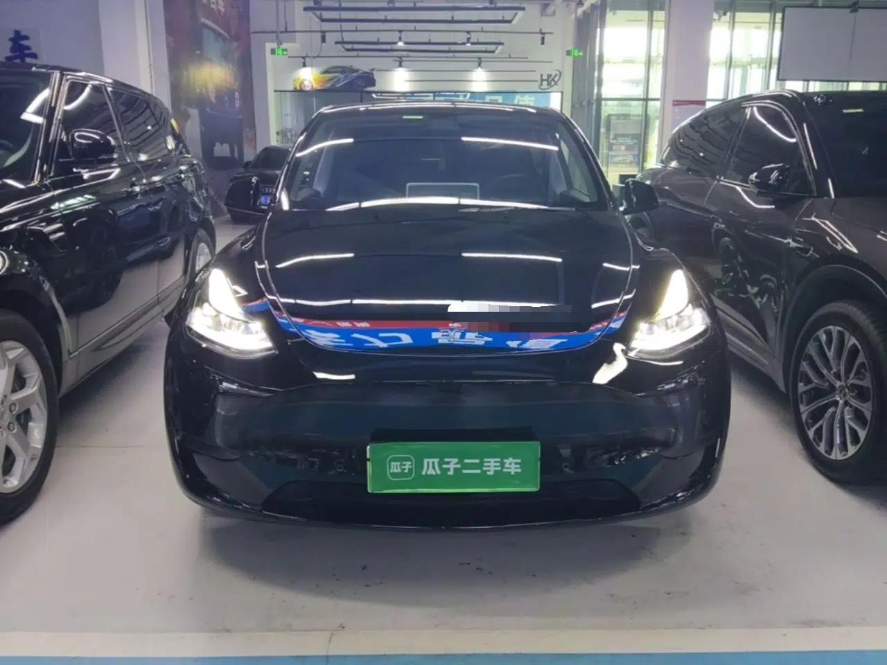 Tesla Model Y 2021 Long-Range All-Wheel-Drive Version 3D7 — миниатюра 2