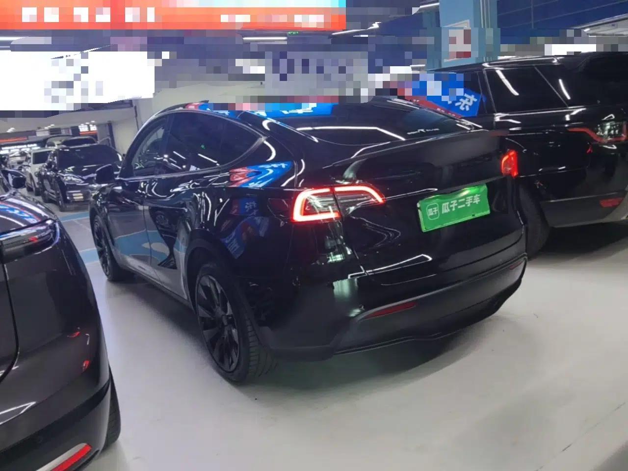 Tesla Model Y 2021 Long-Range All-Wheel-Drive Version 3D7 — миниатюра 4