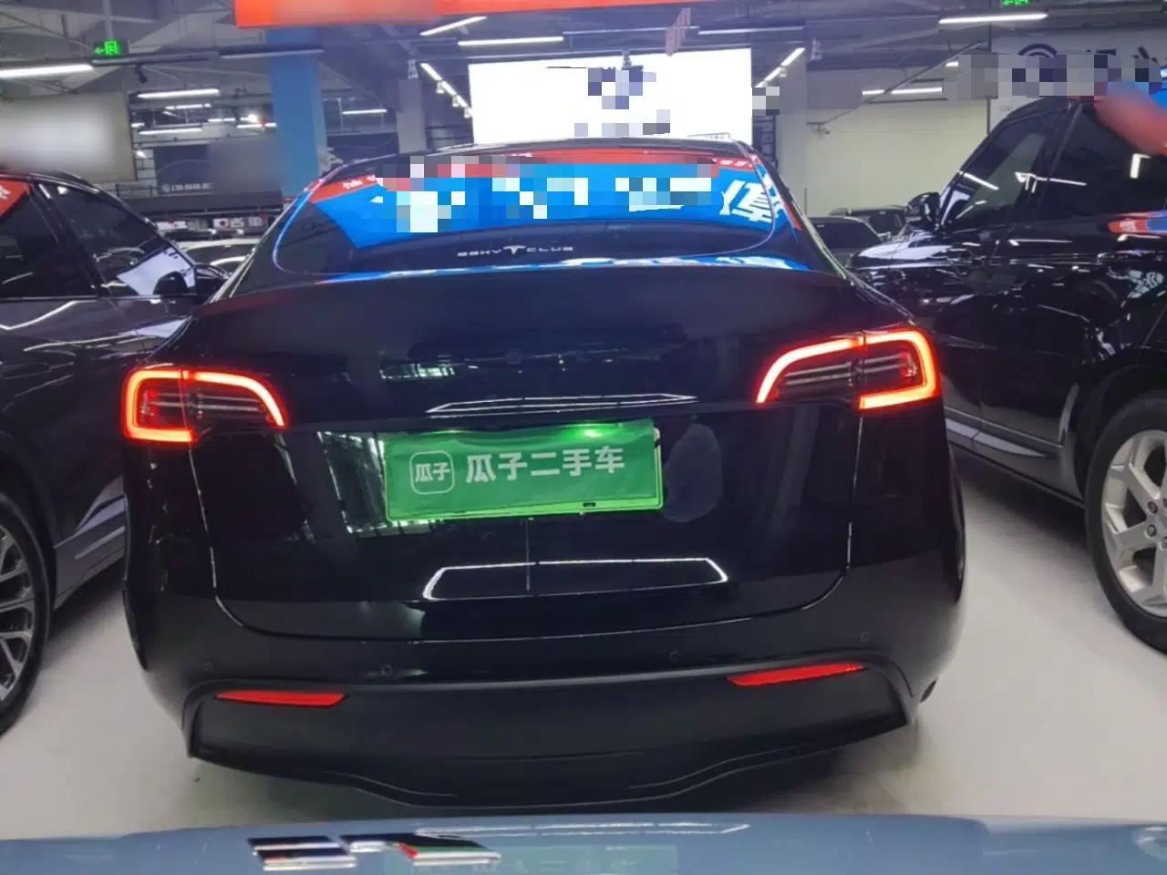 Tesla Model Y 2021 Long-Range All-Wheel-Drive Version 3D7 — миниатюра 5